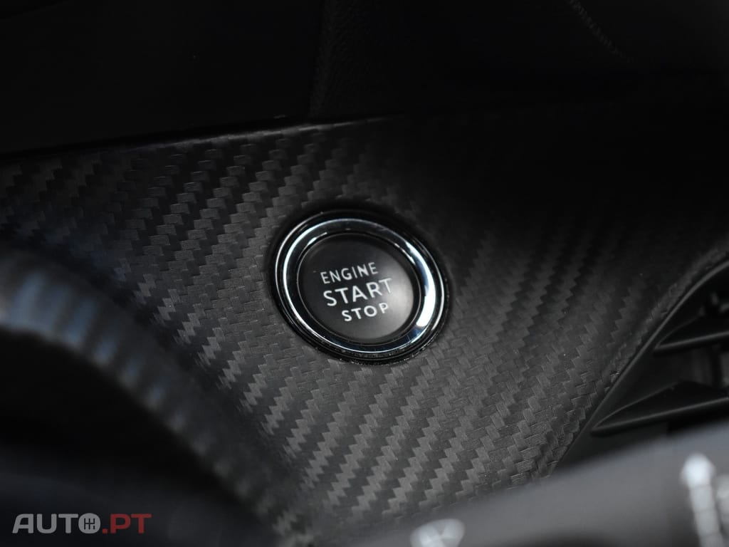 Peugeot E-208 50 kWh GT