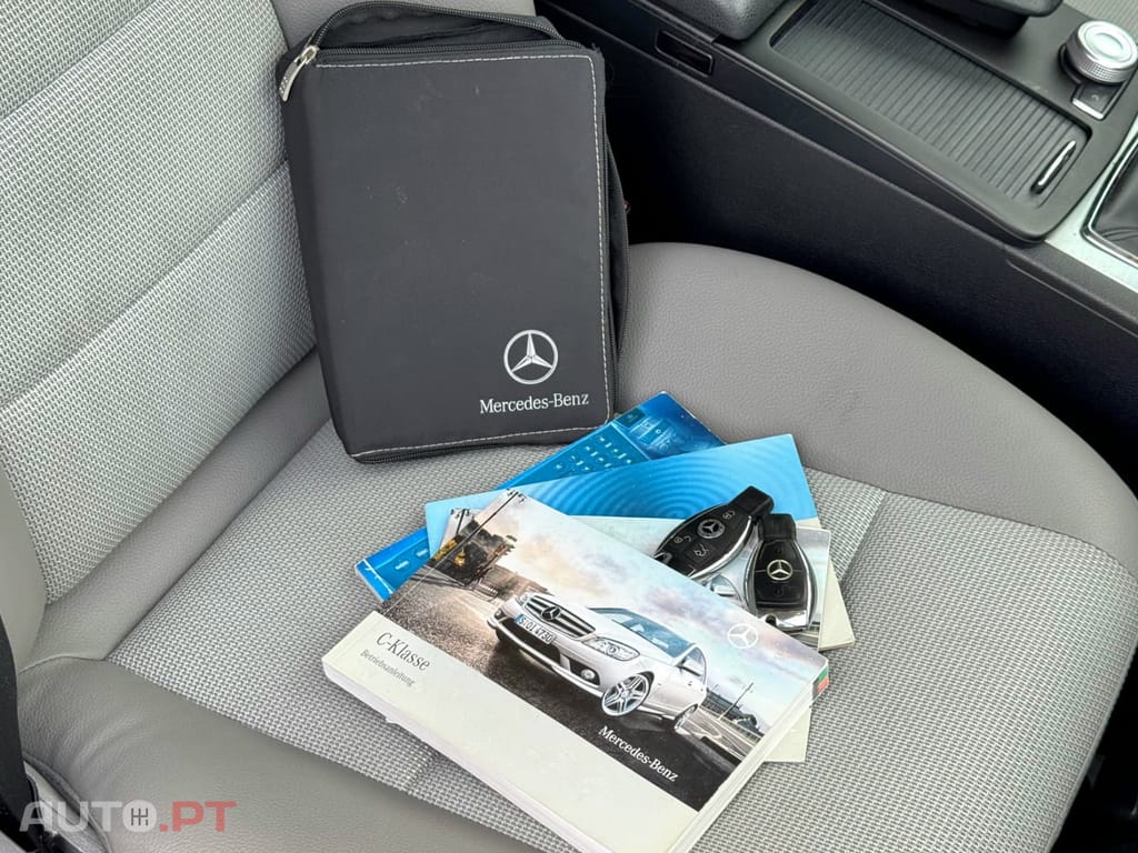 Mercedes-Benz C 220 CDi Avangarde W204- Garantia Incluída - Modelo d
