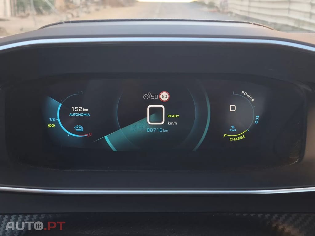 Peugeot E-2008 50 kWh GT Pack