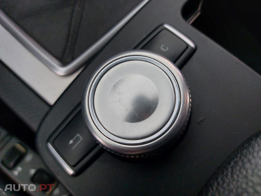 Mercedes-Benz E 220 CDI Avantgarde BlueEfficiency