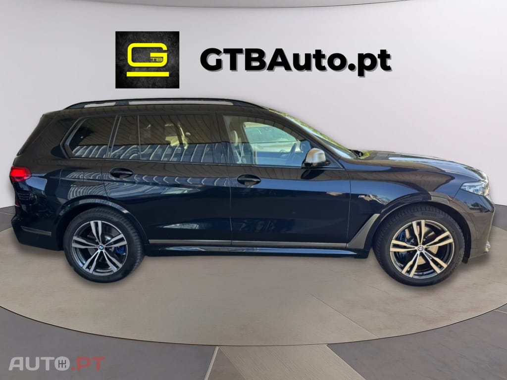 BMW X7 M50i