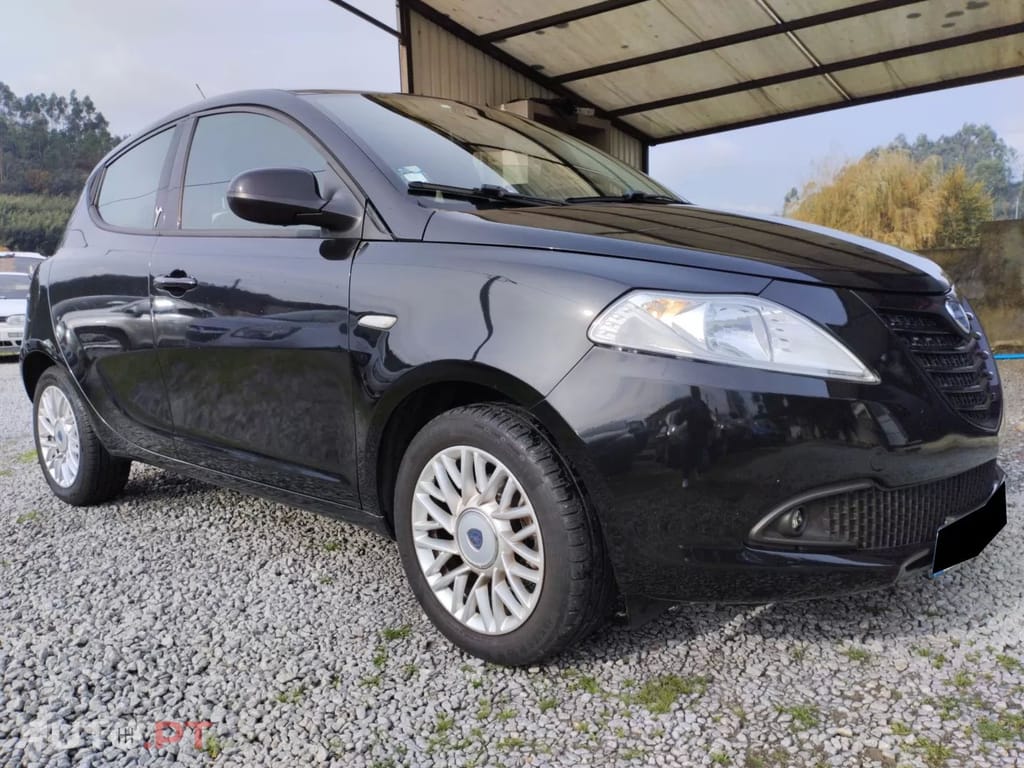 Lancia Ypsilon 1.2 S&S Gold
