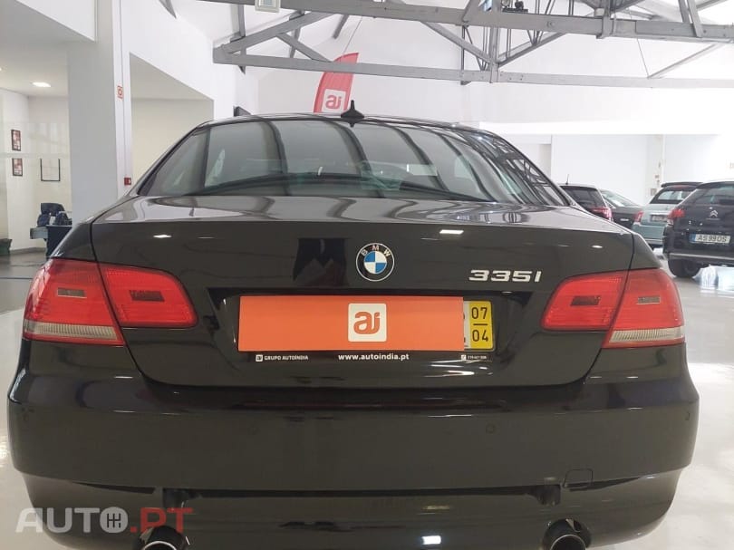 BMW 335 i Coupe Aut.