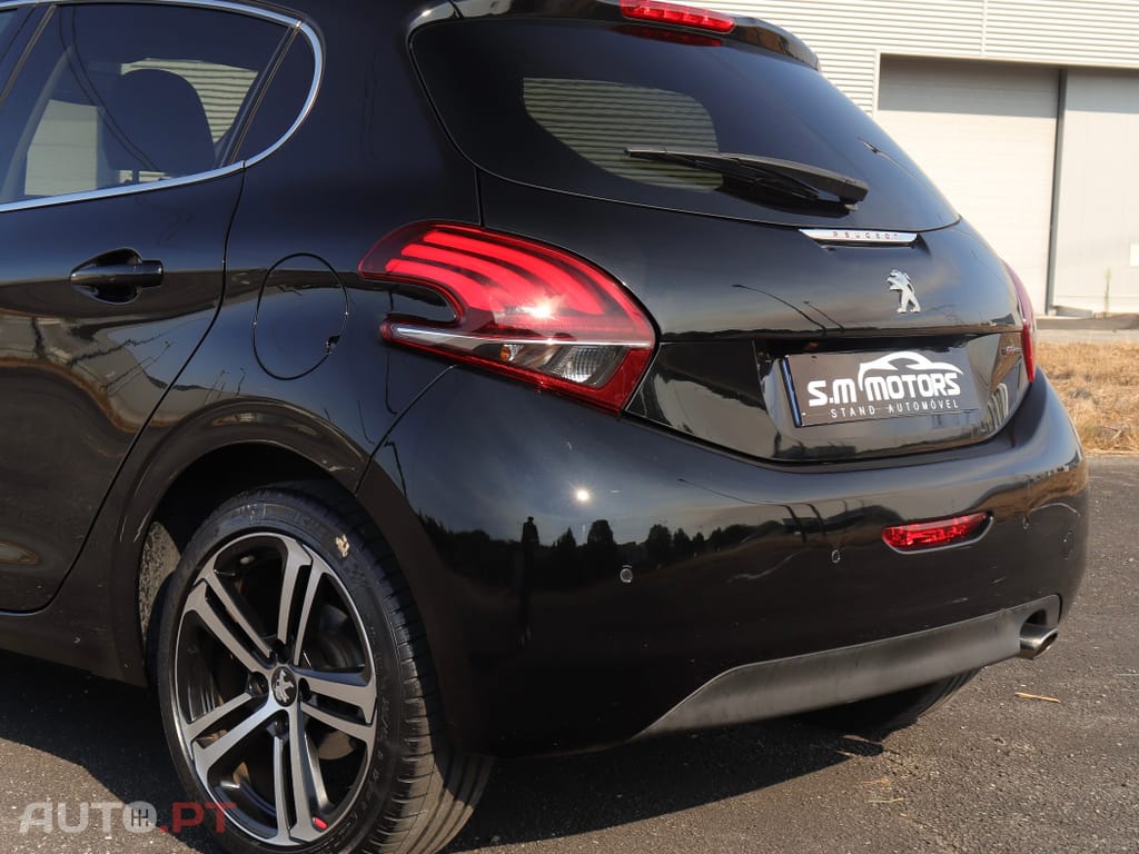 Peugeot 208 1.2 PureTech GT Line EAT6