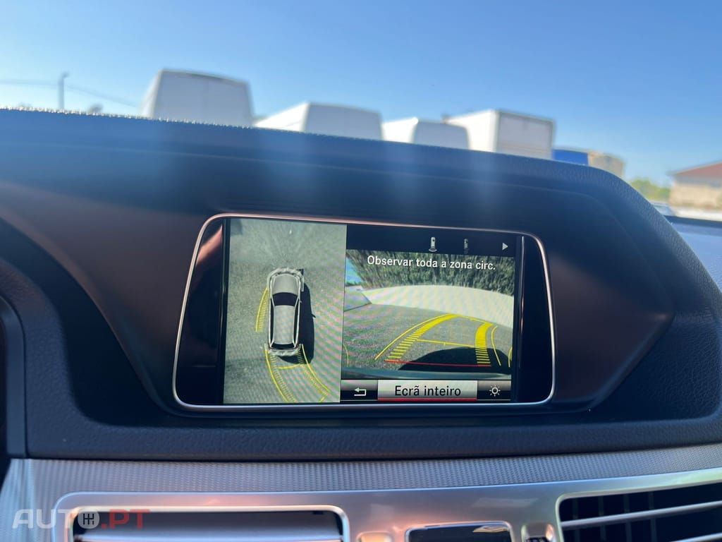 Mercedes-Benz E 300 BlueTEC Hybrid Avantgarde
