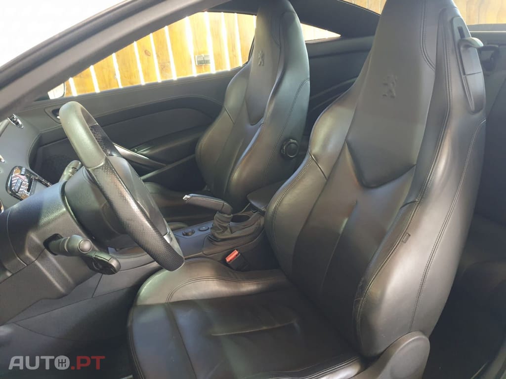 Peugeot RCZ Carbon