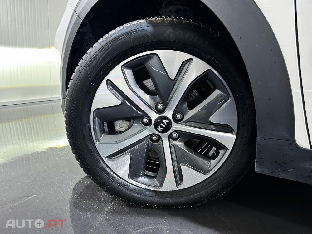 Kia Niro Premium Edition