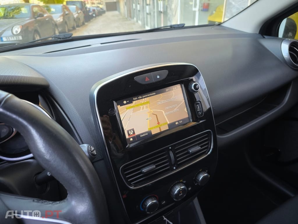 Renault Clio Sport Tourer 0.9 TCe Limited