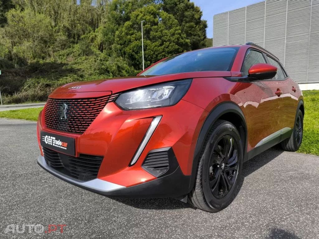 Peugeot E-2008 50 kWh Allure Pack