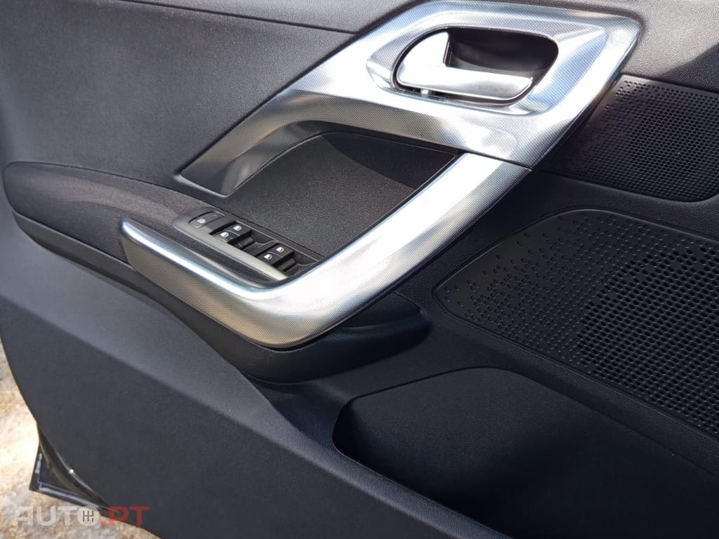 Peugeot 2008 SUV 1.4HDI
