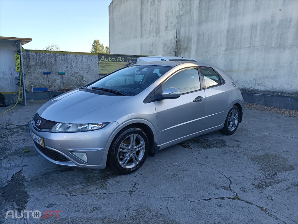 Honda Civic 1.4 i-VTEC Sport Edition