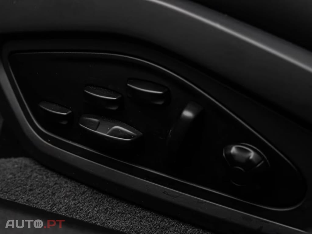 Porsche Taycan TURBO ALL-BLACK