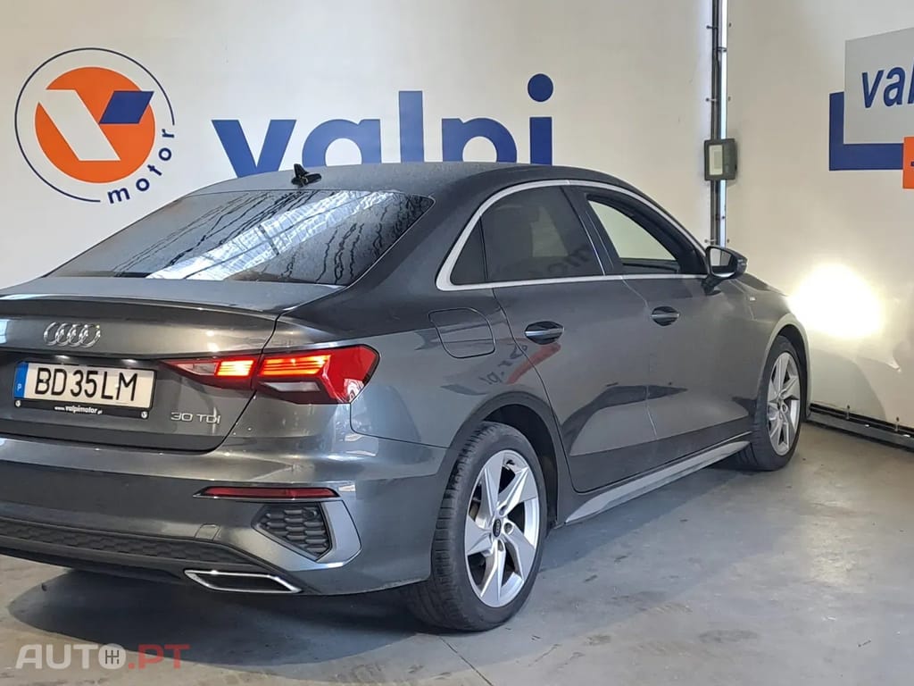 Audi A3 30 TDI S line S tronic