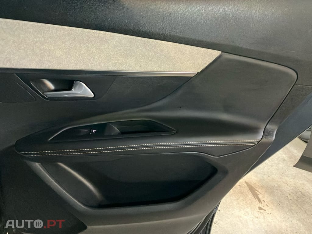 Peugeot 3008 1.5 BlueHDi GT EAT8