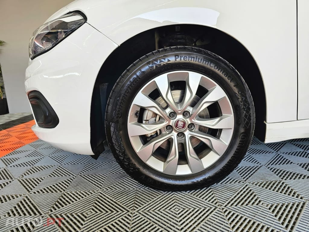 Fiat Tipo 1.3 M-Jet Lounge