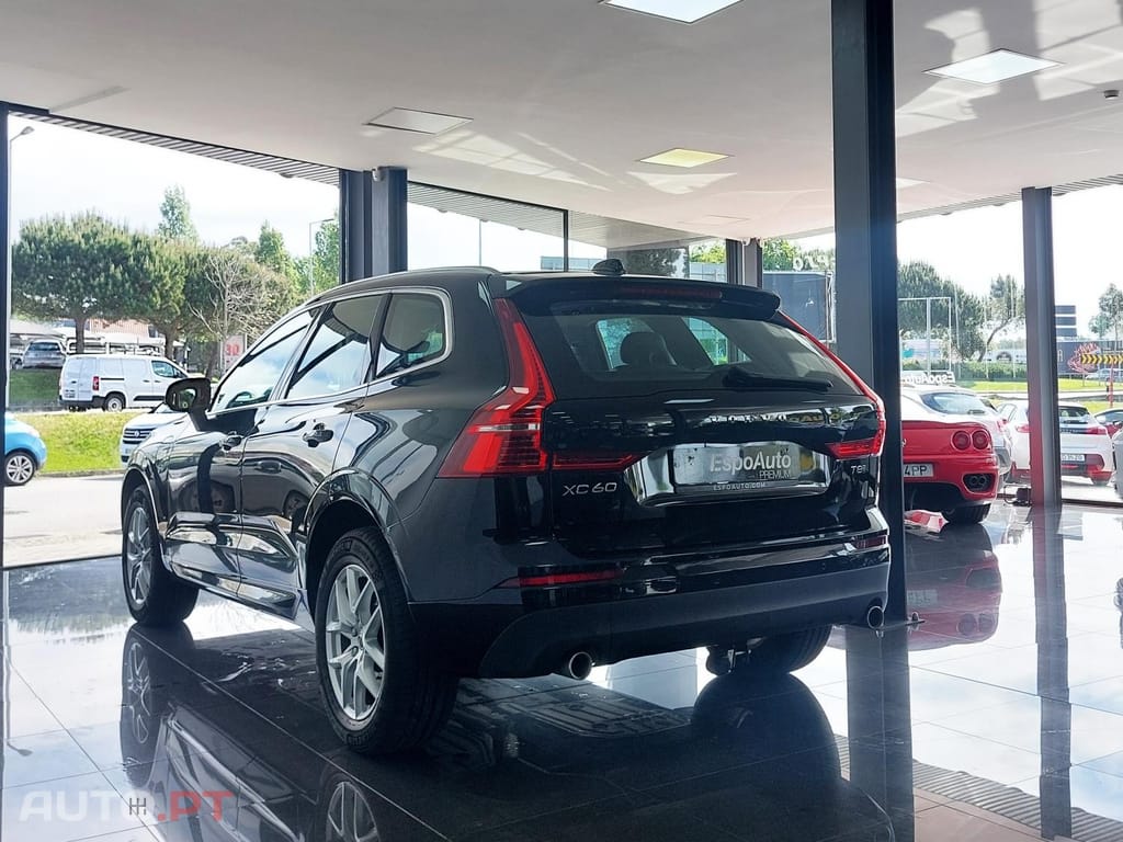 Volvo XC60 2.0 T8 PHEV Momentum AWD