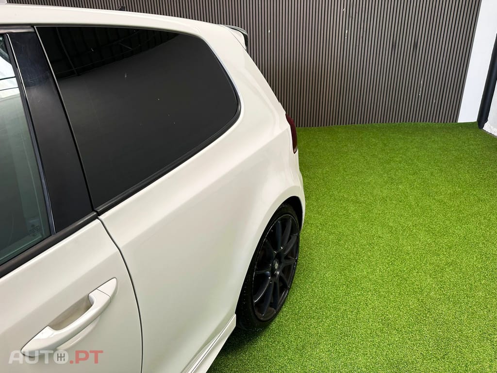 Volkswagen Golf 2.0 TSI GTI Edition 35