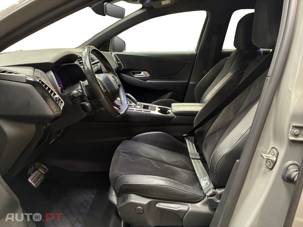 DS DS7 E-Tense Performance Line EAT8