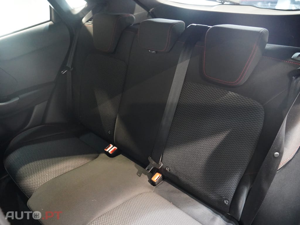 Ford Puma 1.0 EcoBoost mHEV ST-Line
