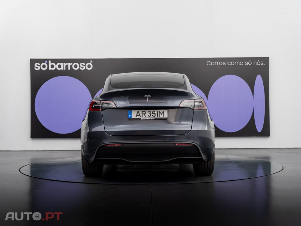 Tesla Model Y Long Range Tração Integral