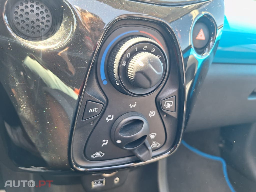 Toyota Aygo 1.0 X-Wave