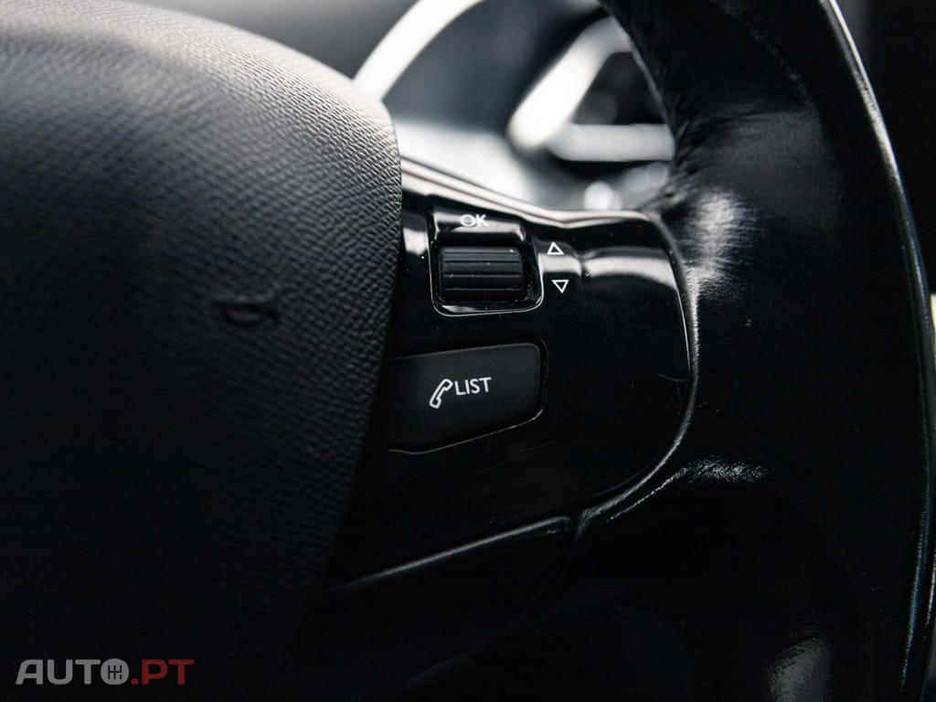 Peugeot 308 1.6 e-HDi Active J17