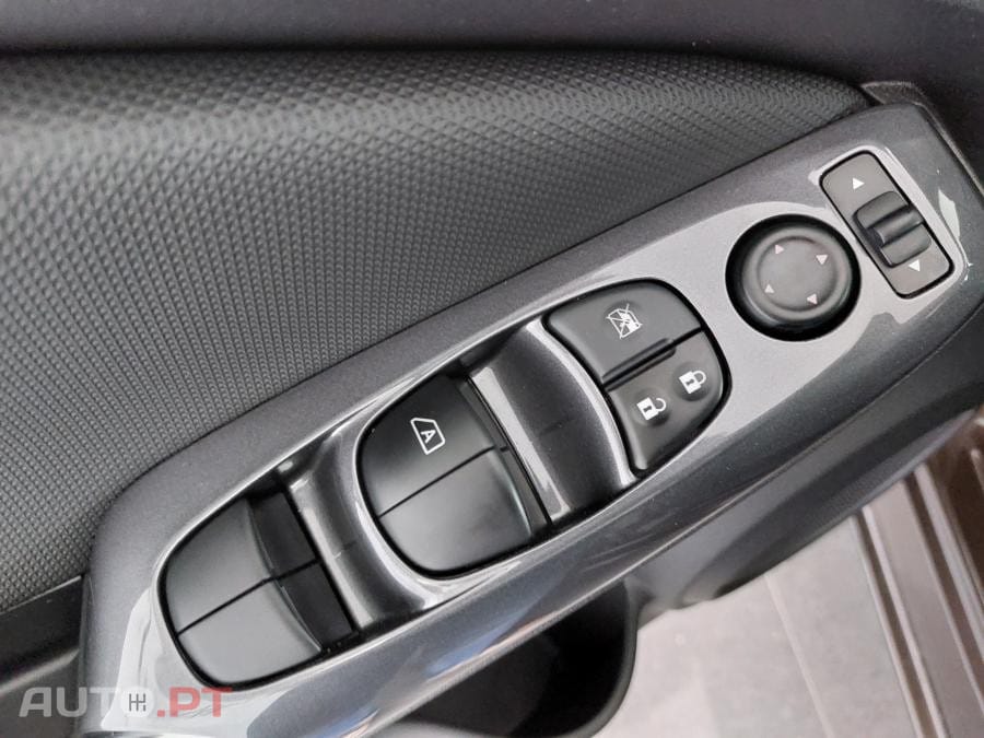 Nissan Juke 1.0 DIG-T N-Connecta