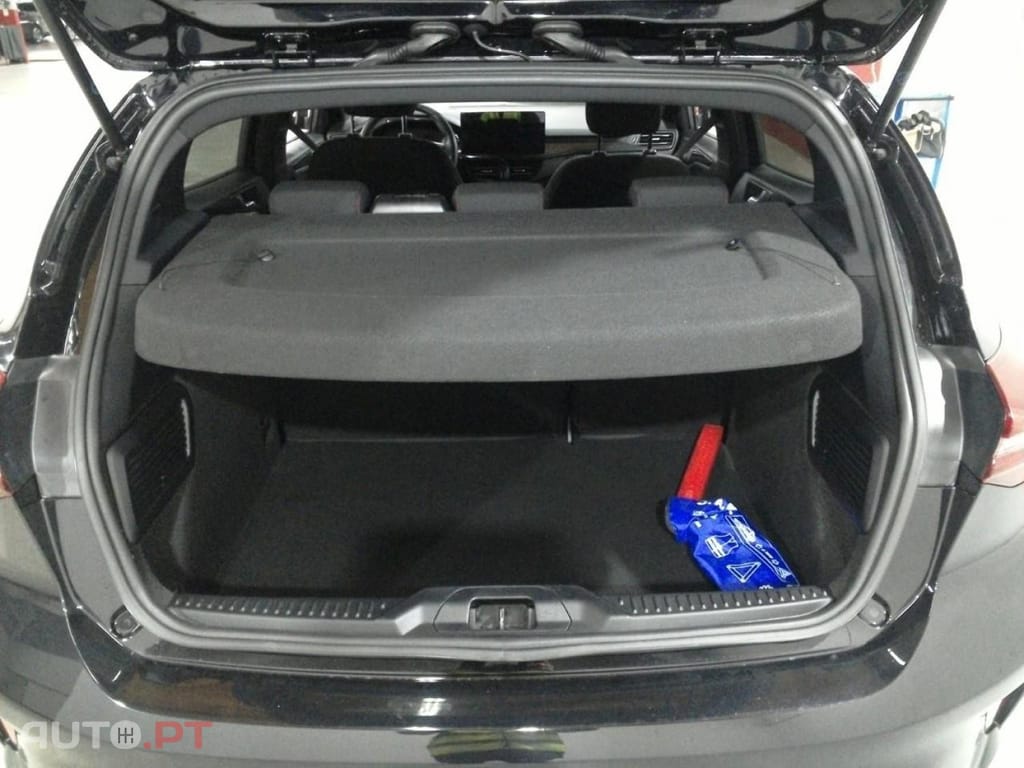 Ford Focus 1.0 EcoBoost MHEV ST-Line