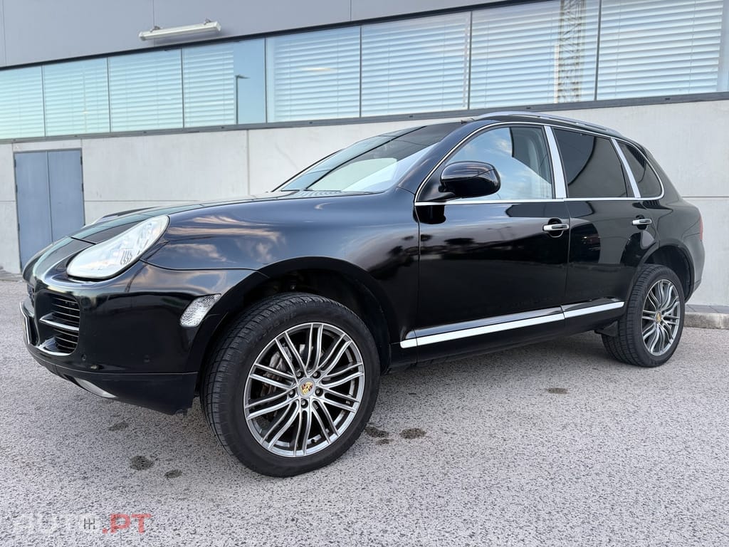 Porsche Cayenne outro