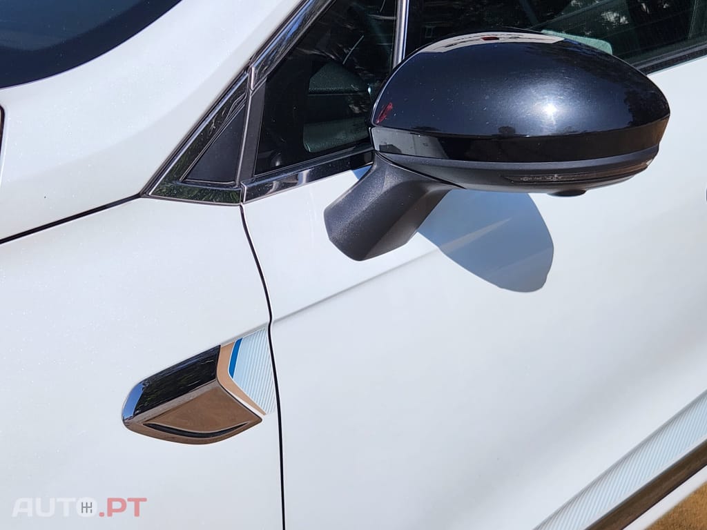 Renault Clio 1.6 E-Tech Intens