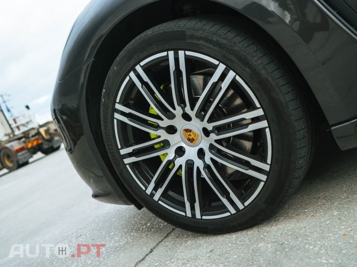 Porsche Panamera S e-Hybrid