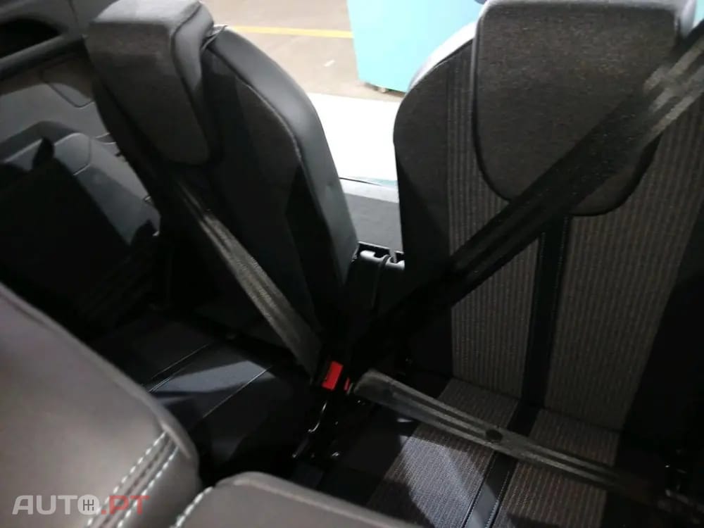 Peugeot 5008 1.5 BlueHDi Allure EAT8