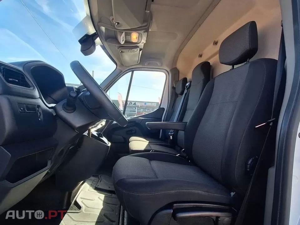 Renault Master Master 2.3 dci L2H2 hka 3.3t Caixa Automática 
