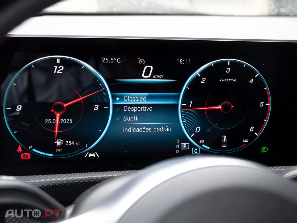 Mercedes-Benz A 180 d AMG Line PACK NIGHT