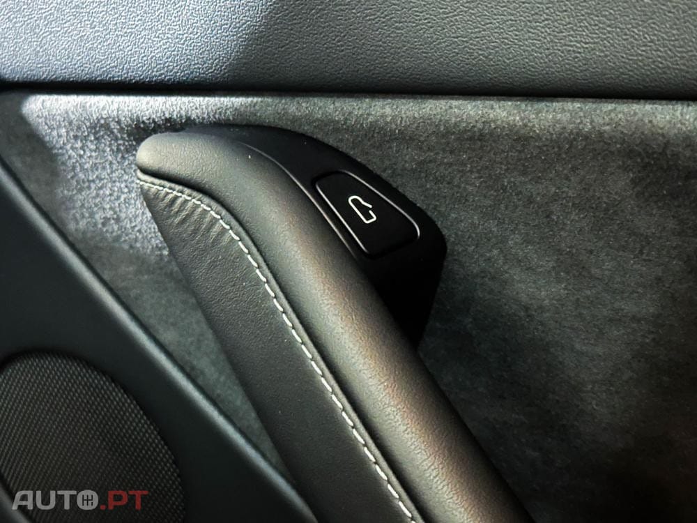 Tesla Model Y Long Range Dual Motor AWD