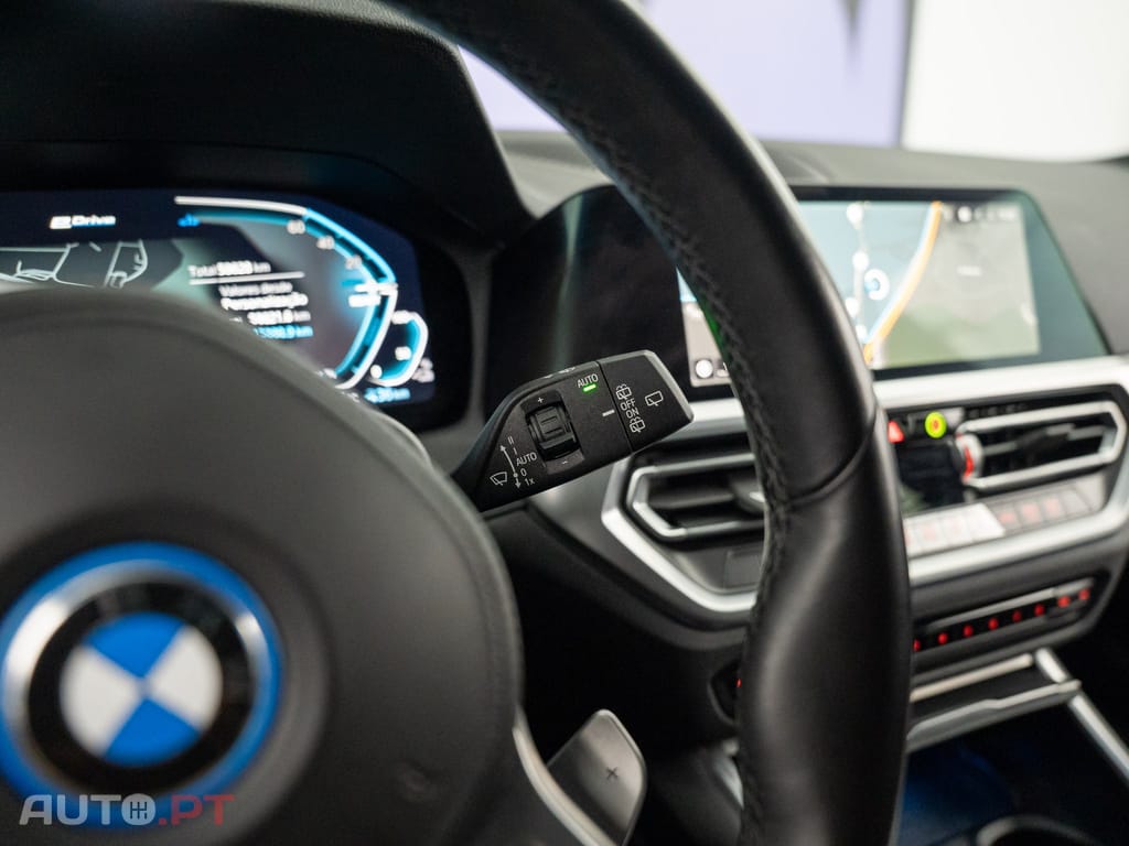 BMW 330 e Pack M Auto