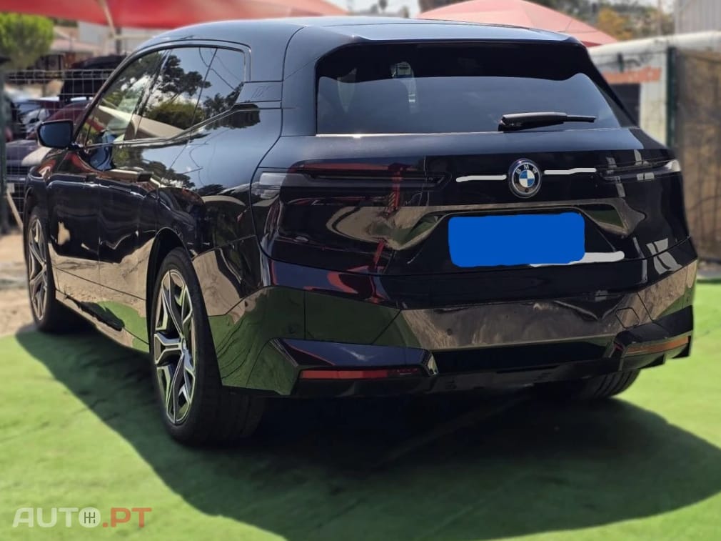 BMW iX xDrive 50
