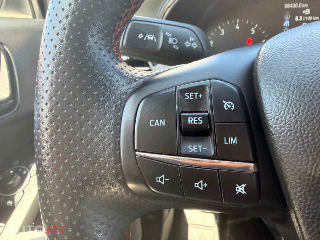 Ford Focus 1.0 EcoBoost MHEV ST-Line