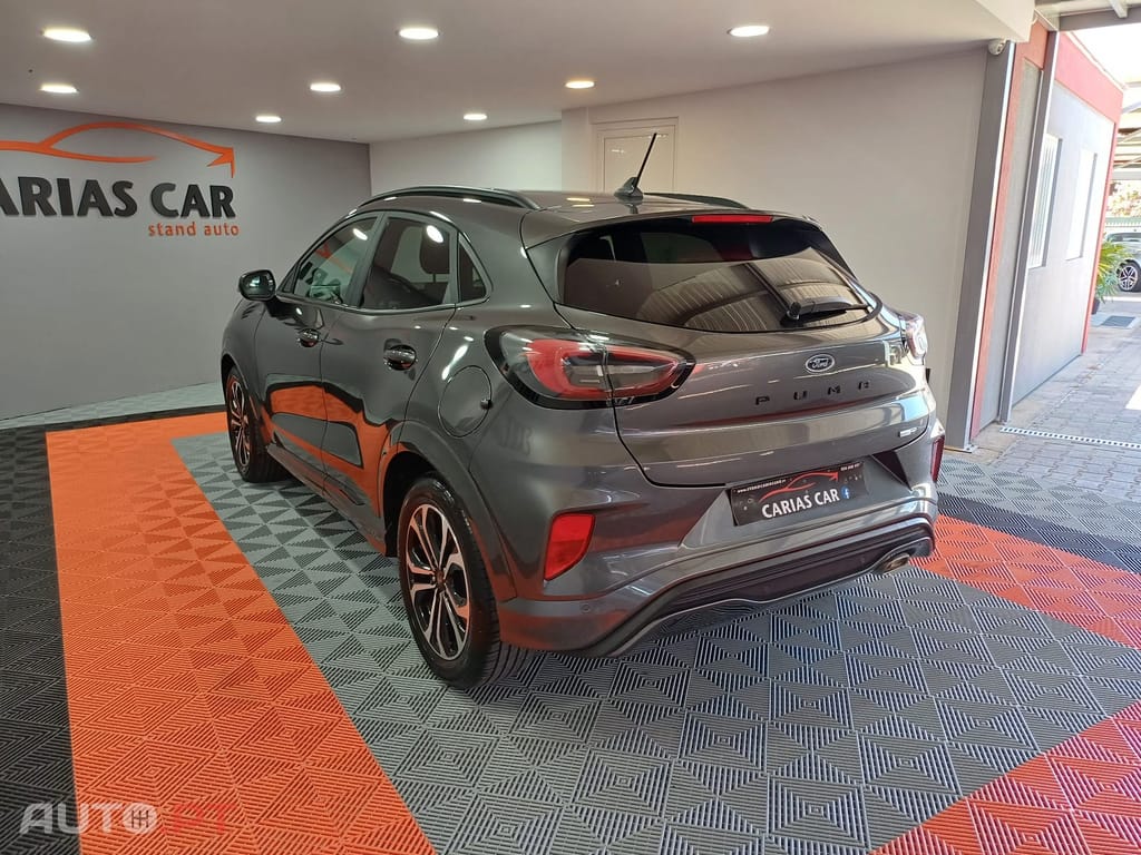 Ford Puma 1.0 EcoBoost MHEV ST-Line