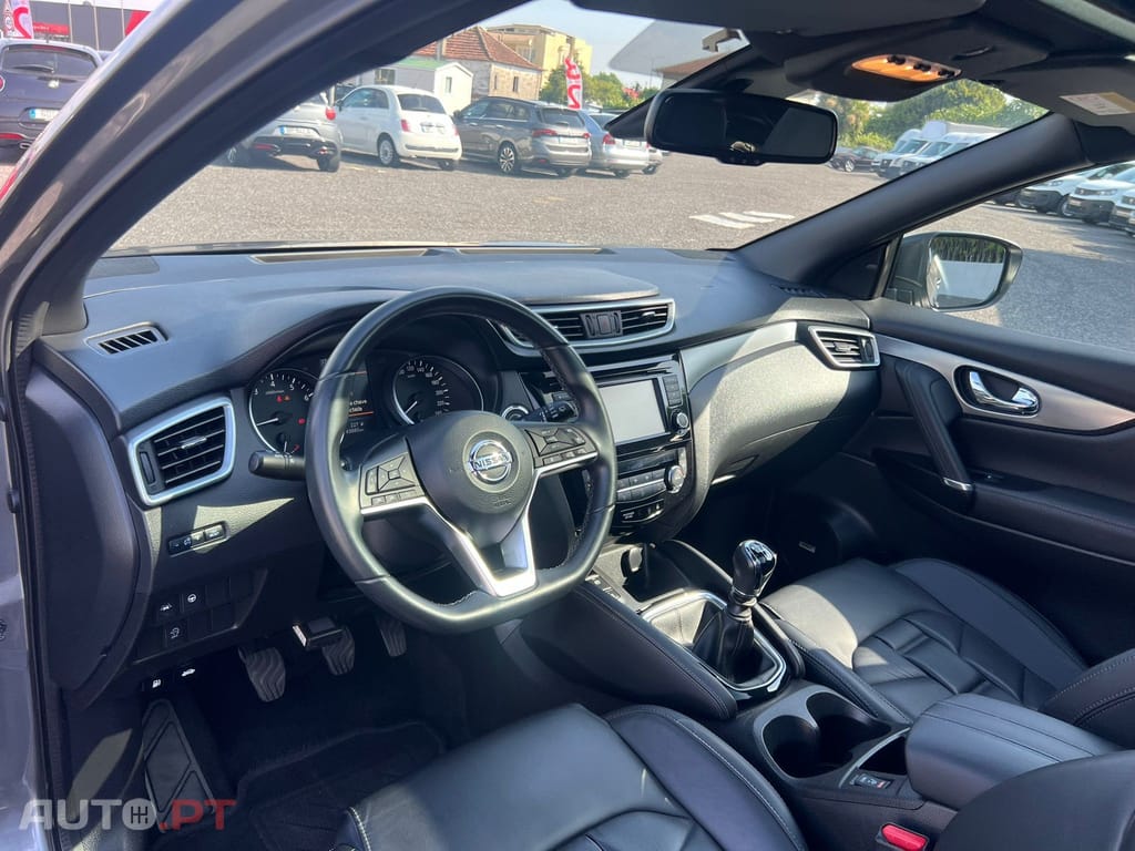 Nissan Qashqai 1.3 DIG-T Tekna Bose