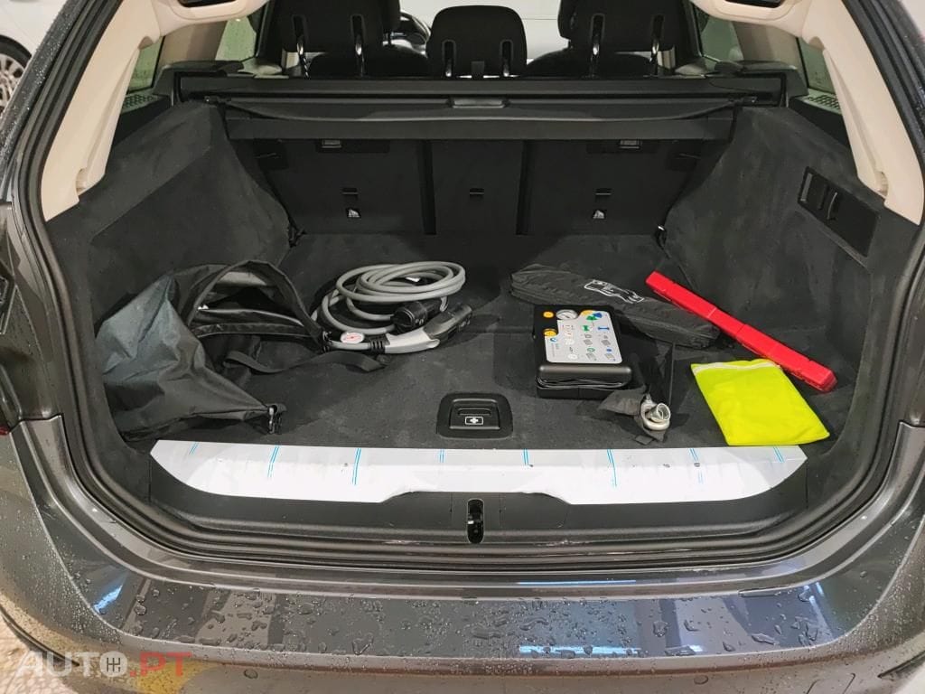 BMW 330 e Corporate Edition Auto