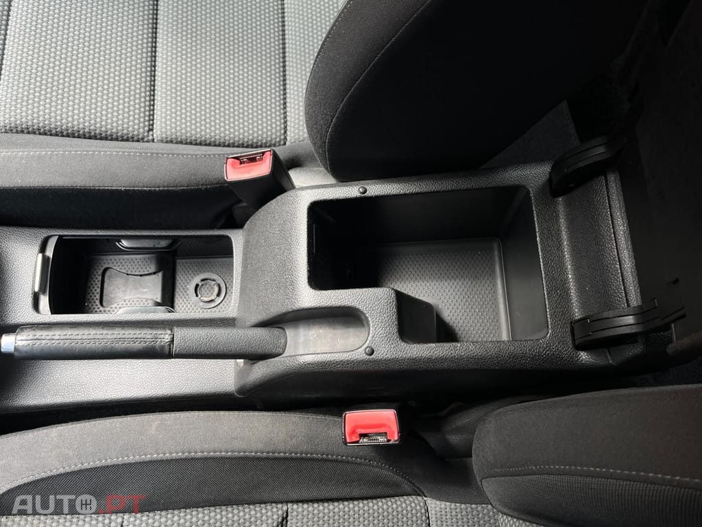 Volkswagen Golf 1.6 TDI CONFORTLINE