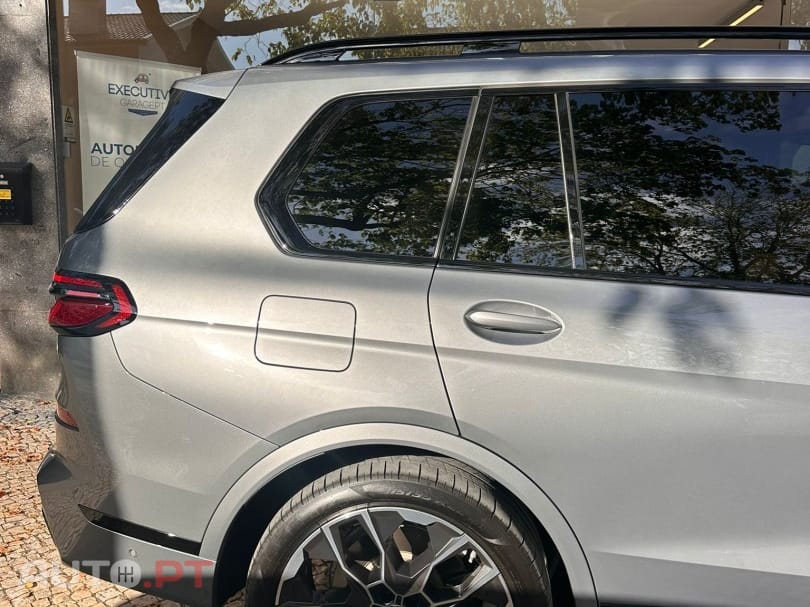 BMW X7 40 d xDrive Pack M Desportivo Pro