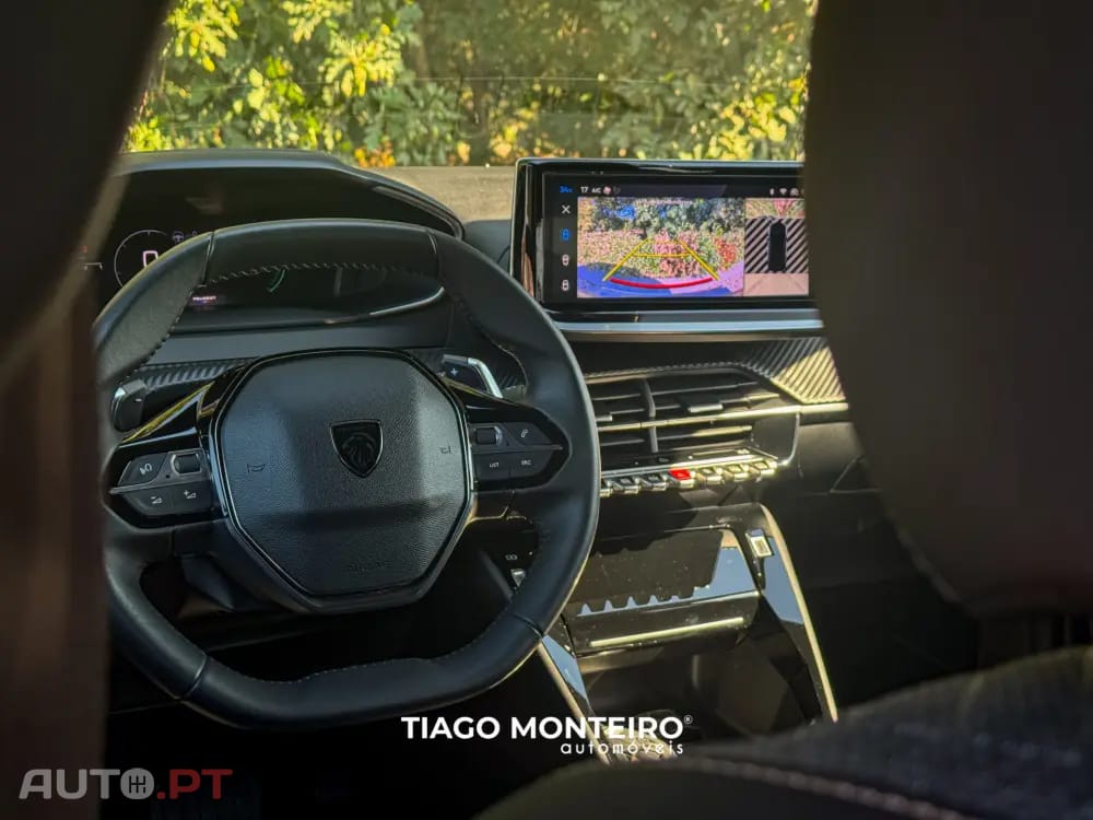 Peugeot 2008 1.2 Hybrid Allure e-DCS6
