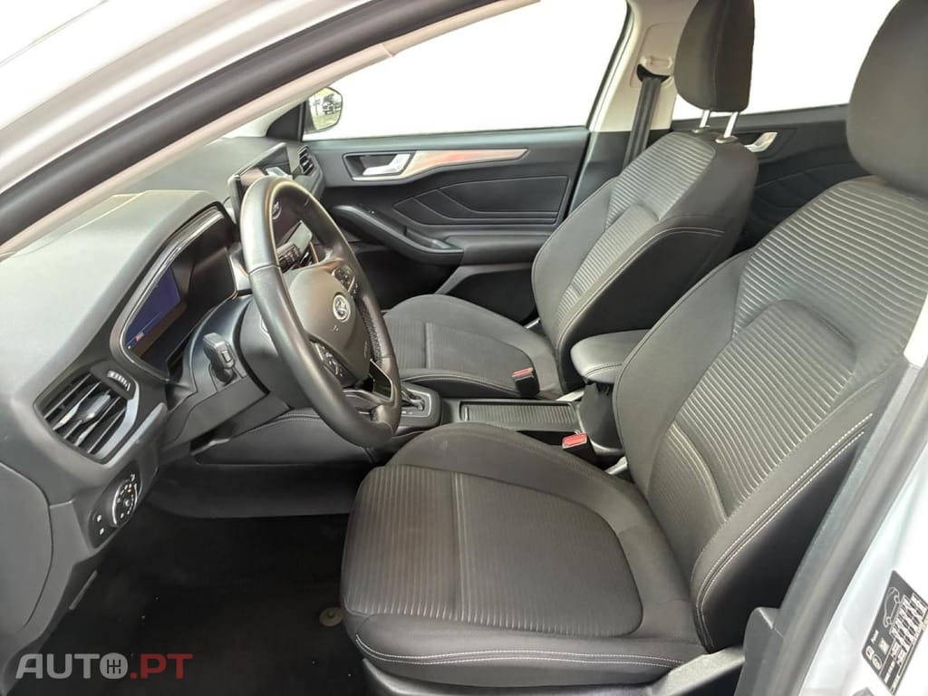 Ford Focus SW 1.0 Flexifuel mHEV Powershift Titanium X Business