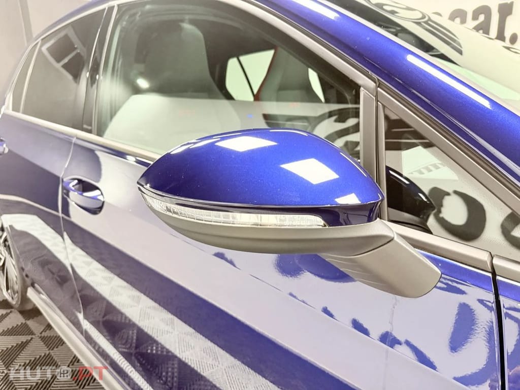 Volkswagen Golf GTI 2.0 TSI OPF DSG Performance