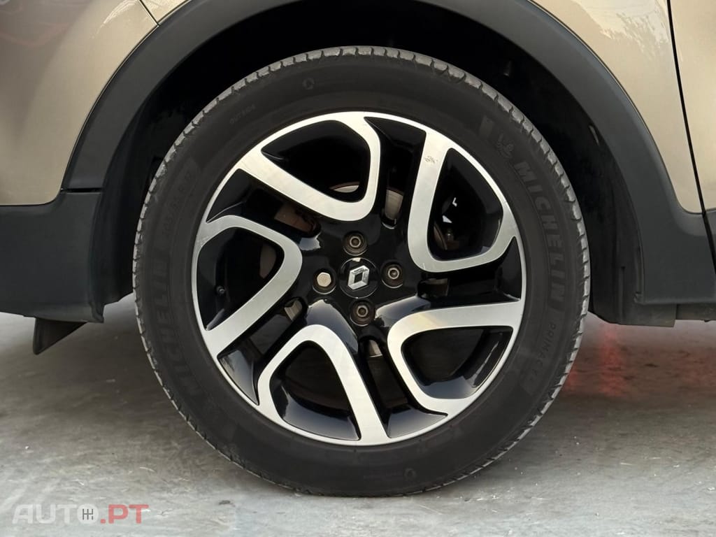 Renault Captur auto