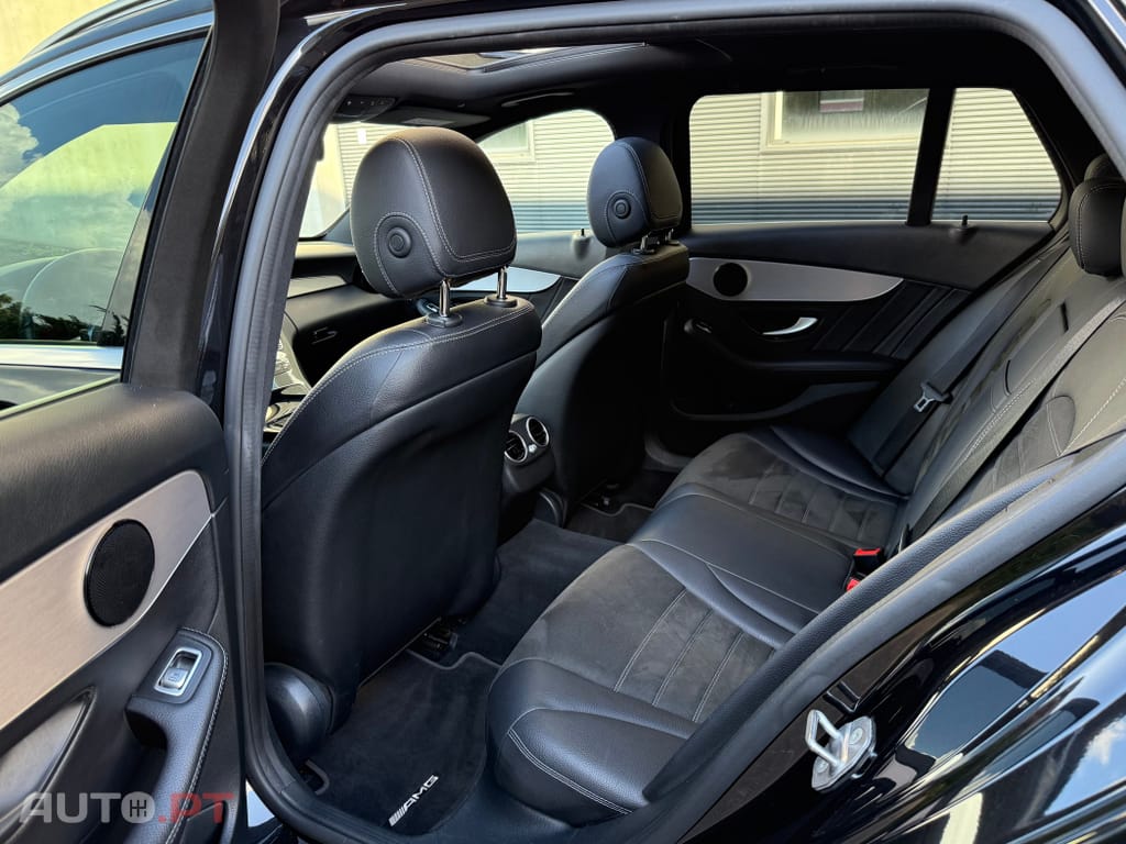 Mercedes-Benz C 300 de AMG Line