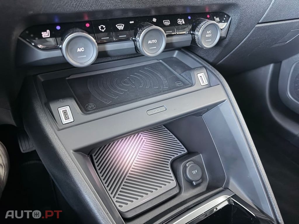 Citroen C4 1.2 PureTech Max EAT8