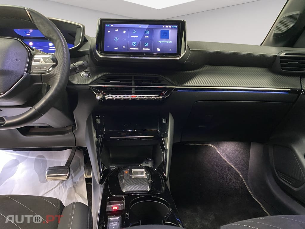Peugeot 208 1.2 Hybrid GT e-DCS6